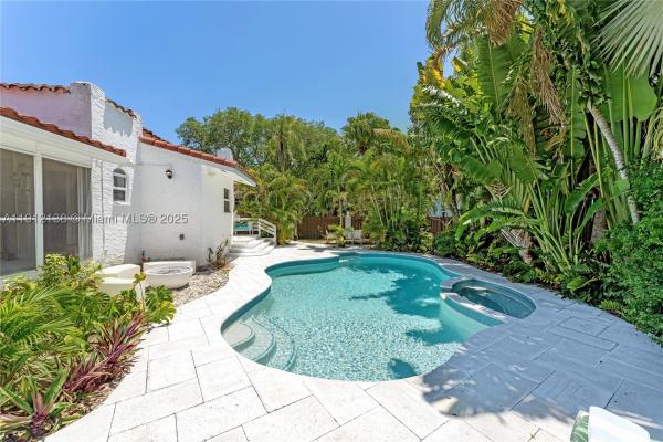 Hollywood Lakes, 1601 Washington St, Hollywood, Florida 33020, image 3