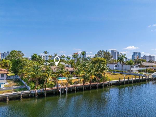 Golden Isles, 419 Alamanda Dr, Hallandale Beach, Florida 33009, image 1