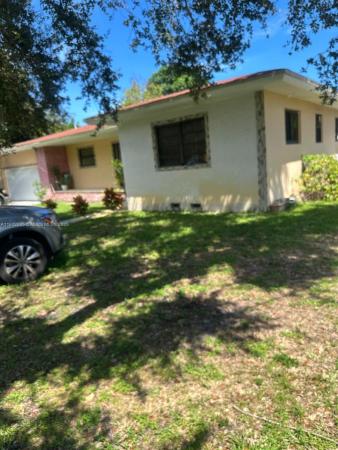 8835 NE 9th Ct, Miami, Florida 33138, image 1
