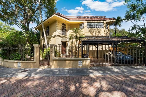 2997 Day Ave, Miami, Florida 33133, image 1