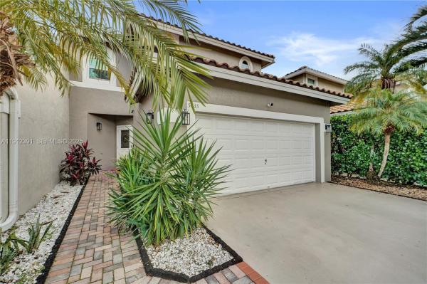 Addison Court At Wyndham Lakes, 5633 NW 117th Ave, Coral Springs, Florida 33076, image 2