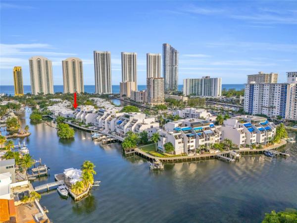 Poinciana Island Yacht & Racquet Club, 355 Poinciana Dr #1130, Sunny Isles Beach, Florida 33160, image 1