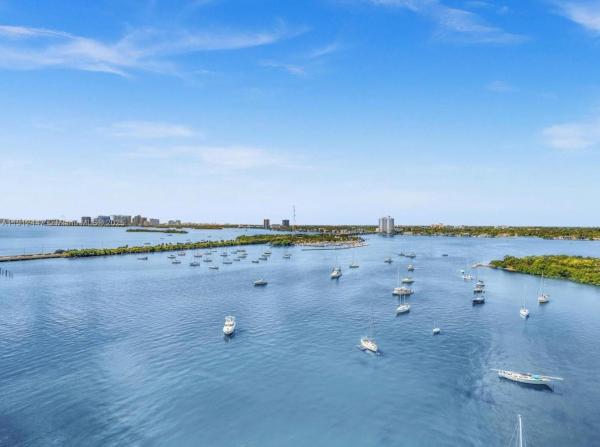 Space 01, 7934 West Dr #1105, North Bay Village, Florida 33141, image 1