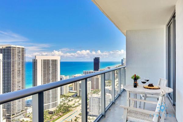 Hallandale Beach, Florida 33019, image 3