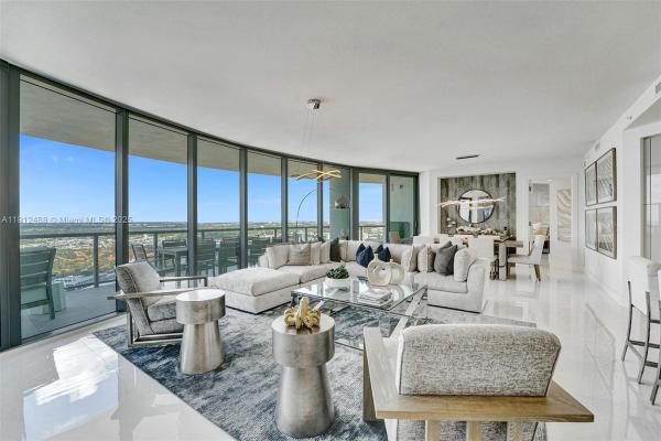 100 Las Olas, 100 E Las Olas Blvd #3703, Fort Lauderdale, Florida 33301, image 1