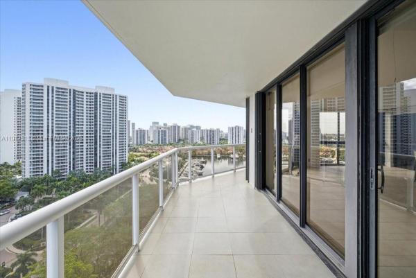 Harborside At The Waterways, 3640 Yacht Club Dr #1806, Aventura, Florida 33180, image 3