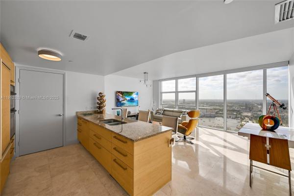 Beach Club 2, 1830 S Ocean Dr #4807, Hallandale Beach, Florida 33009, image 1