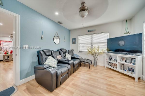 Boulevard Heights, 7440 Fillmore St, Hollywood, Florida 33024, image 2