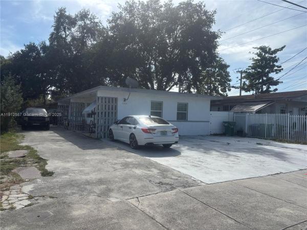 3390 NW 50th St, Miami, Florida 33142, image 1