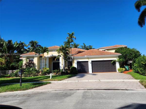 Hawks Landing, 321 Windmill Palm Ave, Plantation, Florida 33324, image 1