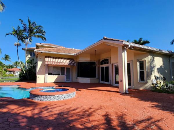 Hawks Landing, 321 Windmill Palm Ave, Plantation, Florida 33324, image 2