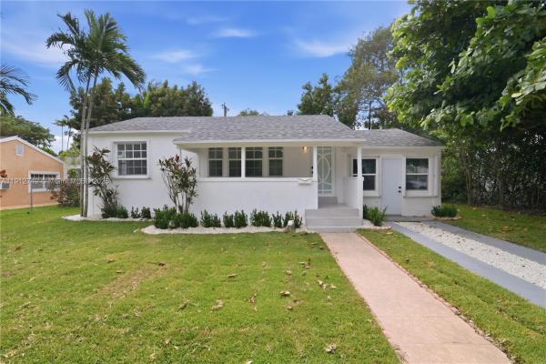 560 NE 110th Ter, Miami, Florida 33161, image 1