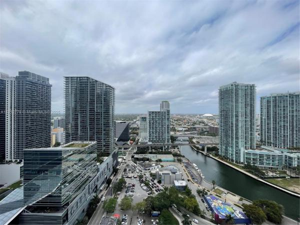 Reach Brickell City Centre, 68 SE 6th St #3806, Miami, Florida 33131, image 1