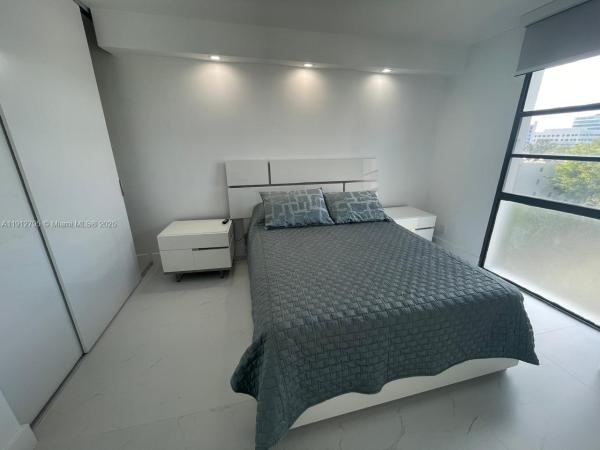 Biscaya, 20400 W Country Club Dr #615, Aventura, Florida 33180, image 2