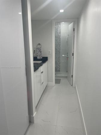 Biscaya, 20400 W Country Club Dr #615, Aventura, Florida 33180, image 3