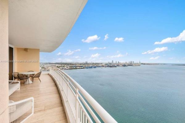 Two Tequesta Point, 808 Brickell Key Dr #2504, Miami, Florida 33131, image 1