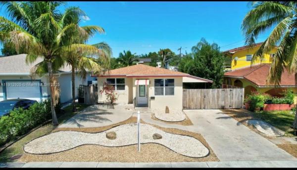 St James Park North, 45 SE 14th St #1, Dania Beach, Florida 33004, image 1