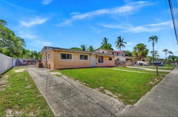 17210 NW 47th Ave, Miami Gardens, Florida 33055, image 1