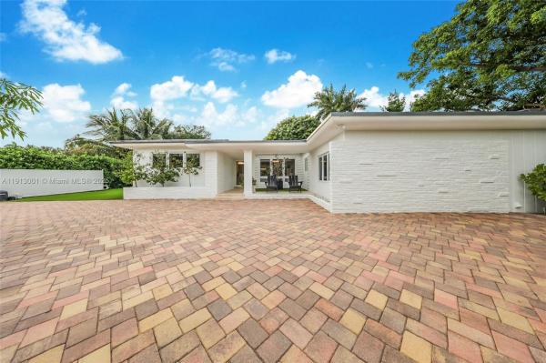 Beach View, 6100 Lagorce Dr #, Miami Beach, Florida 33140, image 1