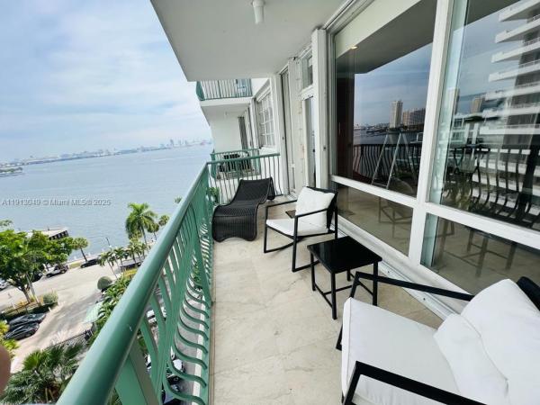 Brickell Bay Tower, 1408 Brickell Bay Dr #913, Miami, Florida 33131, image 1