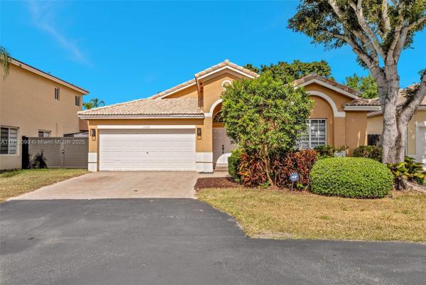 15475 SW 138th Ter, Miami, Florida 33196, image 1