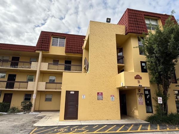 Foxcroft, 3490 Foxcroft Rd #B208, Miramar, Florida 33025, image 1