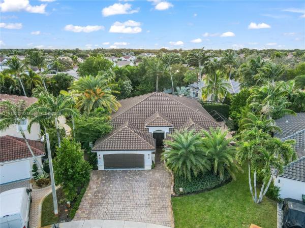 Keystone Lake, 2310 NW 189th Ave, Pembroke Pines, Florida 33029, image 1