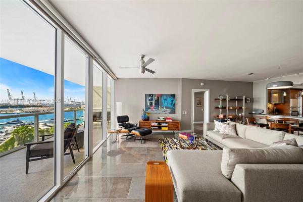 Icon South Beach, 450 Alton Rd #805, Miami Beach, Florida 33139, image 2