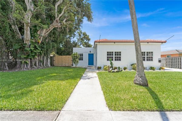 Kelsey City, 436 Evergreen Dr, Lake Park, Florida 33403, image 2