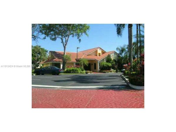 Grand Marquis, 10125 W Sunrise Blvd #106, Plantation, Florida 33322, image 2