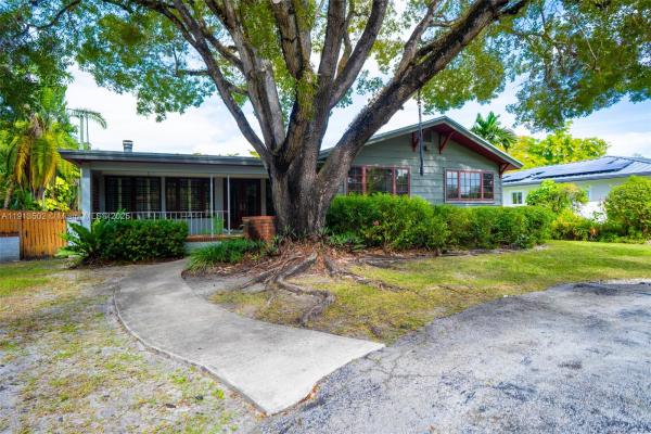 Ludlum Plaza, 6551 SW 75th Ter, South Miami, Florida 33143, image 1