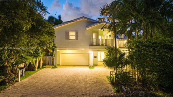 Hollywood Lakes, 1025 N Southlake Dr, Hollywood, Florida 33019, image 1