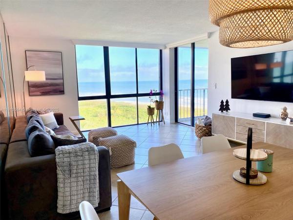 The Barclay Beach Club, 2800 N Highway A1a #803, Fort Pierce, Florida 34949, image 2