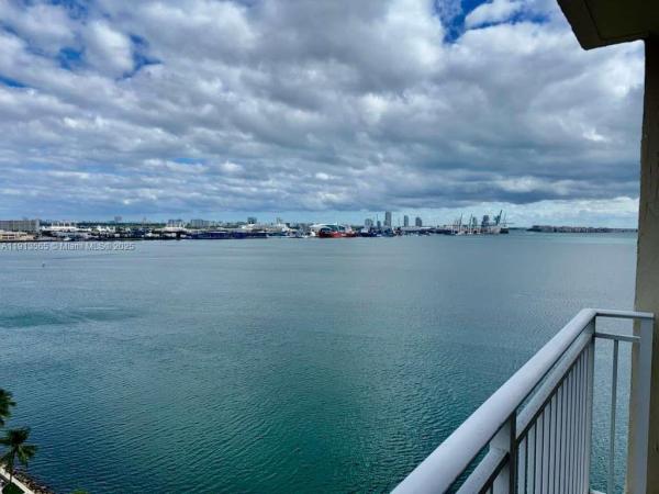 Isola, 770 Claughton Island Dr #1613, Miami, Florida 33131, image 1