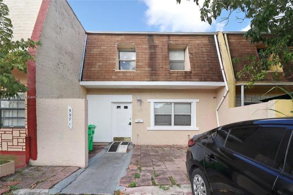 Sunrise Towne, 5971 NW 24th Ct, Sunrise, Florida 33313, image 1