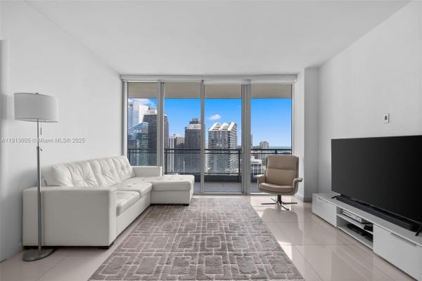 Mint At Riverfront, 92 SW 3rd St #4403, Miami, Florida 33130, image 1