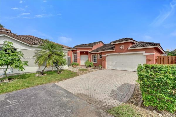 8007 SW 157th Pl, Miami, Florida 33193, image 1