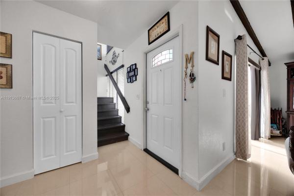 Snapper Creek Townhouses, 6949 SW 109th Pl, Kendall, Florida 33173, image 2