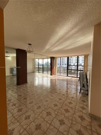 Charter Club, 600 NE 36th St #817, Miami, Florida 33137, image 1