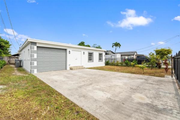 Carver Ranches, 5407 SW 20th St, West Park, Florida 33023, image 2