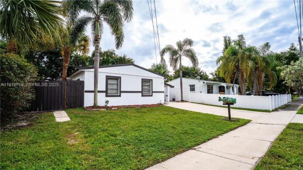 Look Homesites, 2634 Thomas St, Hollywood, Florida 33020, image 2