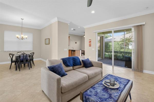 Valencia Pointe, 6833 Watertown Dr, Boynton Beach, Florida 33437, image 3