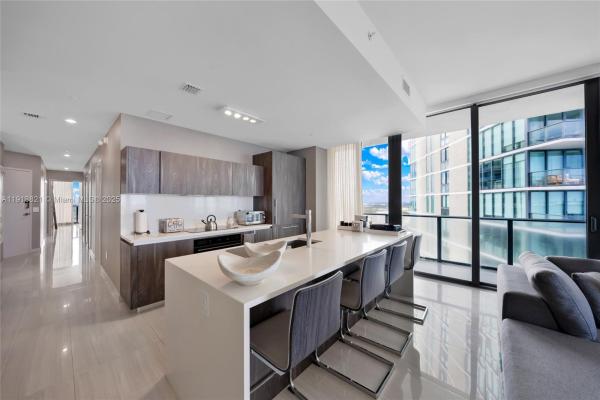 Gran Paraiso, 480 NE 31st St #2807, Miami, Florida 33137, image 2