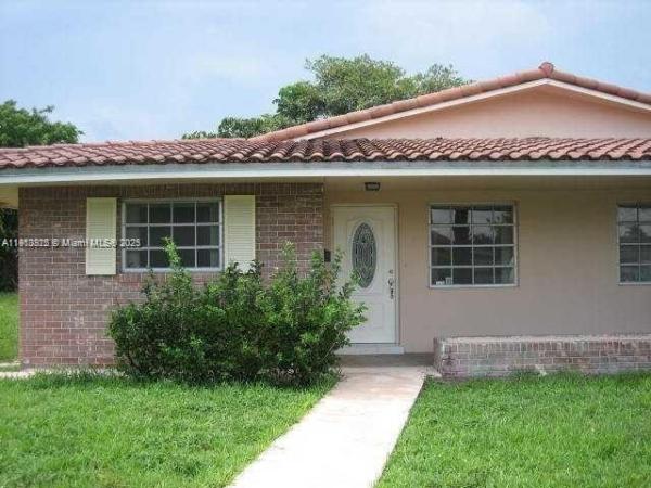Village Green, 8947 NW 33rd St #1, Coral Springs, Florida 33065, image 1