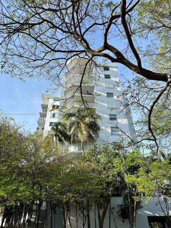 Stanton House, 6900 Bay Dr #6A, Miami Beach, Florida 33141, image 1