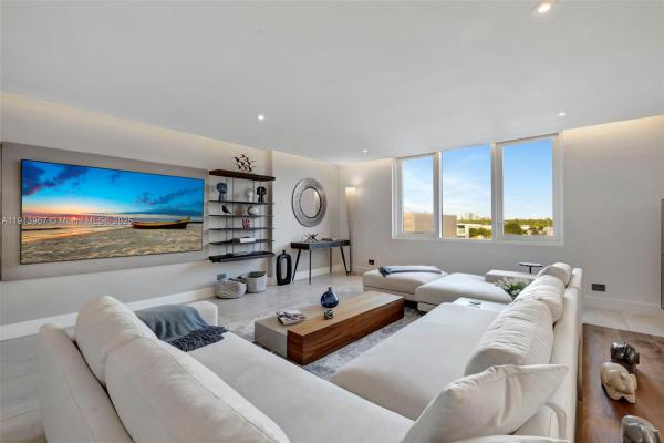 Roney Palace, 2301 Collins Ave #634, Miami Beach, Florida 33139, image 1