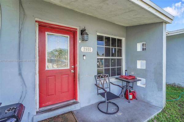 Carol City, 3960 NW 174th St, Miami Gardens, Florida 33055, image 3