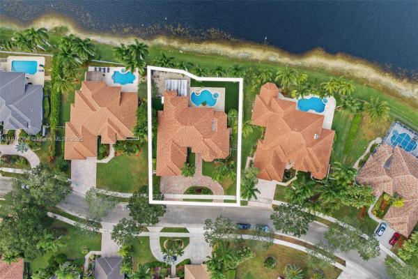 Laurels, 2934 Medinah, Weston, Florida 33332, image 2