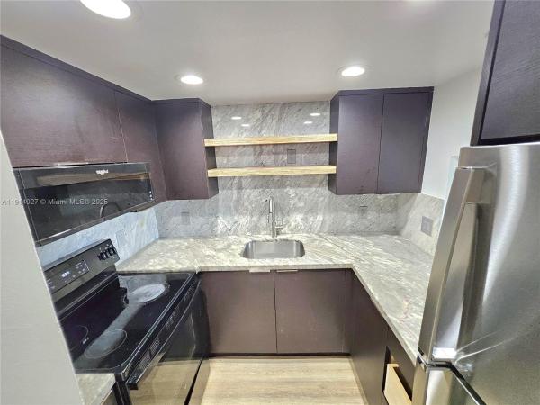 Island Del Mar, 1800 NW 24th Ave #408, Miami, Florida 33125, image 2