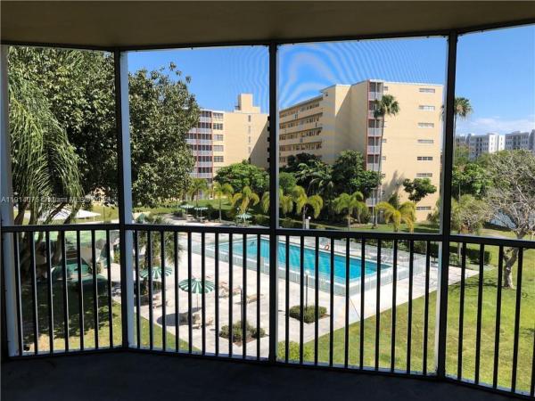 Daisy Gardens, 1750 NE 191st St #403-1, Ojus, Florida 33179, image 3